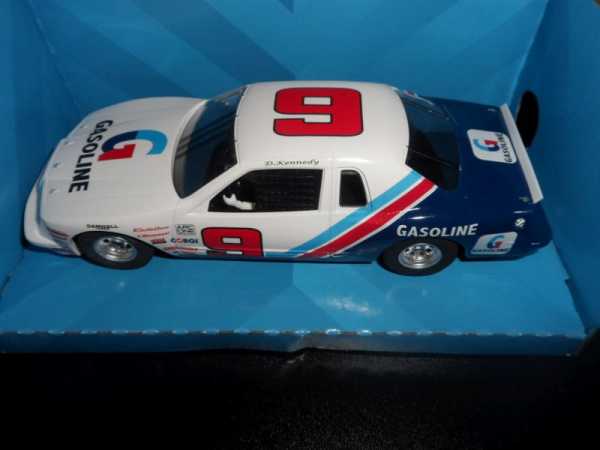 Ford Thunderbird - Blue/White/Red NASCAR  Scalextric 1:32