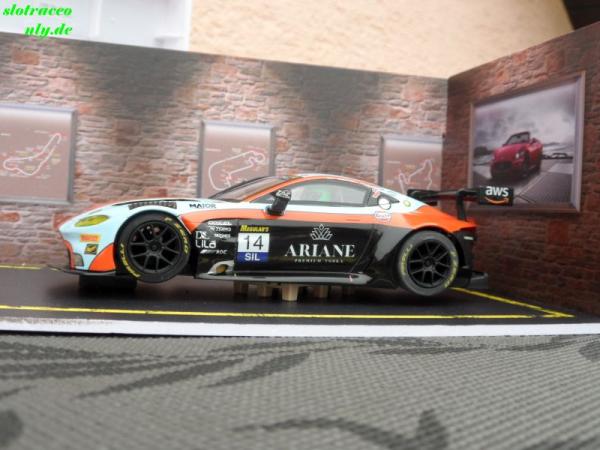 Aston Martin GT3 Vantage #14 12hrs of Bathurst 2025 - Gulf Edition C4655 