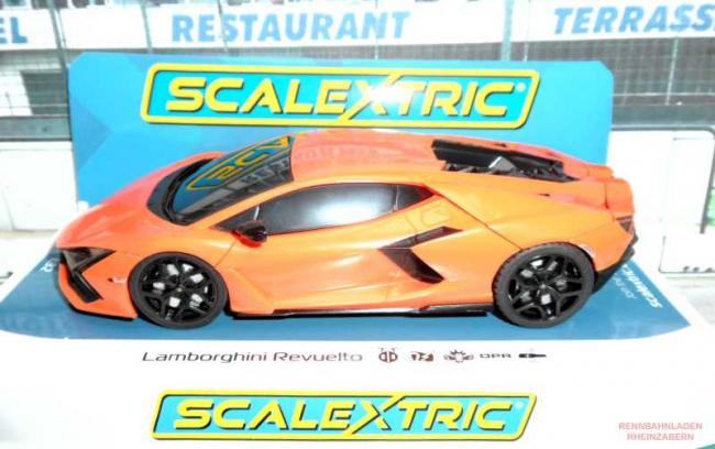 Lamborghini Revuelto Arancio Apodis