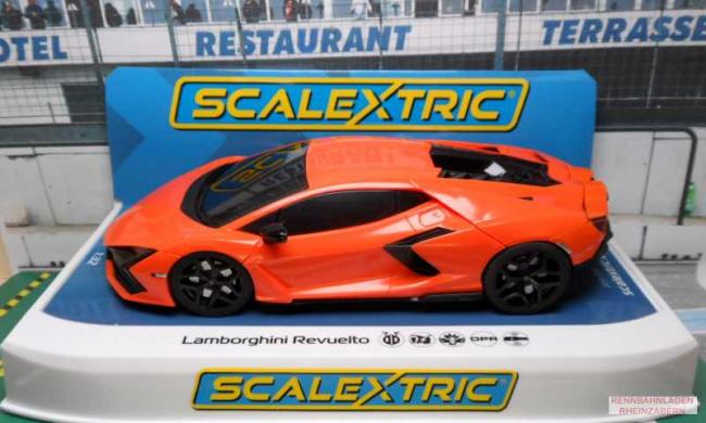 Lamborghini Revuelto Arancio Apodis