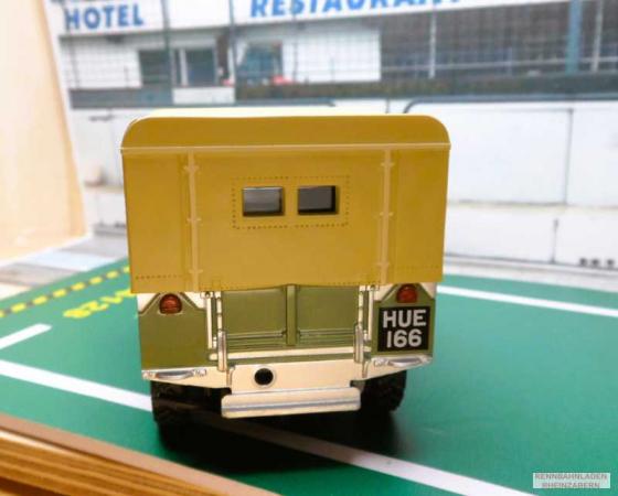 Land Rover Series 1 - Green HUE166 Scalextric 1:32 C4600 