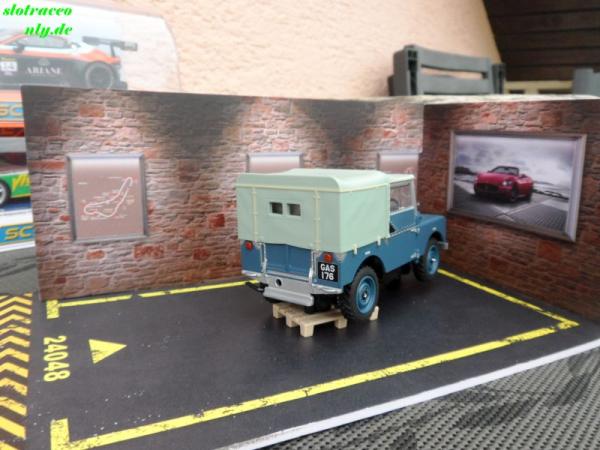 Land Rover Series 1 Royal Air Force Scalextric 1:32 C4661