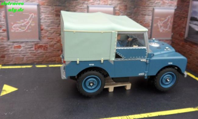 Land Rover Series 1 RAF Edition Scalextric 1:32 C4661
