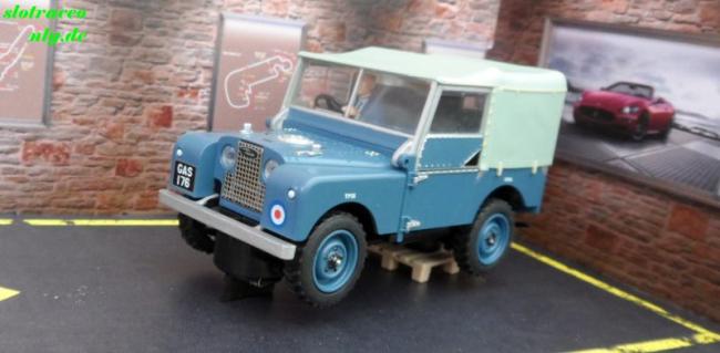 Land Rover Series 1 RAF Edition Scalextric 1:32 C4661
