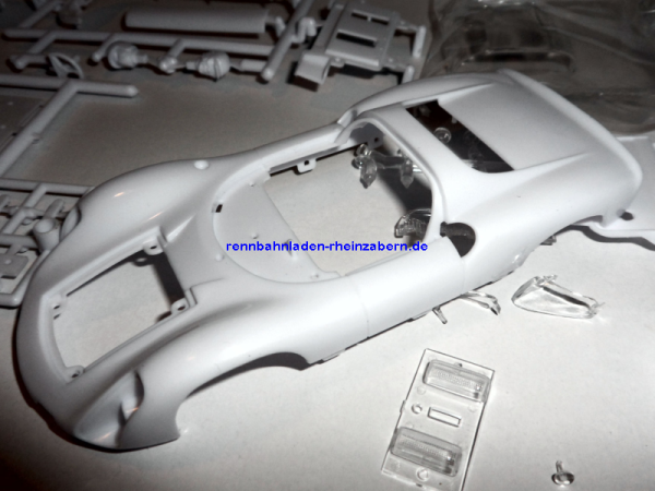 Karosserie Bausatz MRRC 910 White Kit Kunststoff incl. Zubehör. #1