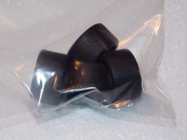 Reifen hinten Vollgummi soft für 1:32 REVOSLOT Slotcars F 333SP und GTSR