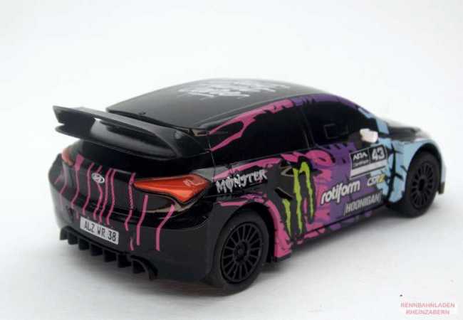 Hyundai i-20 WRC - 100 Acres Wood mit Licht SCX Compact 1:43 SCXC10465