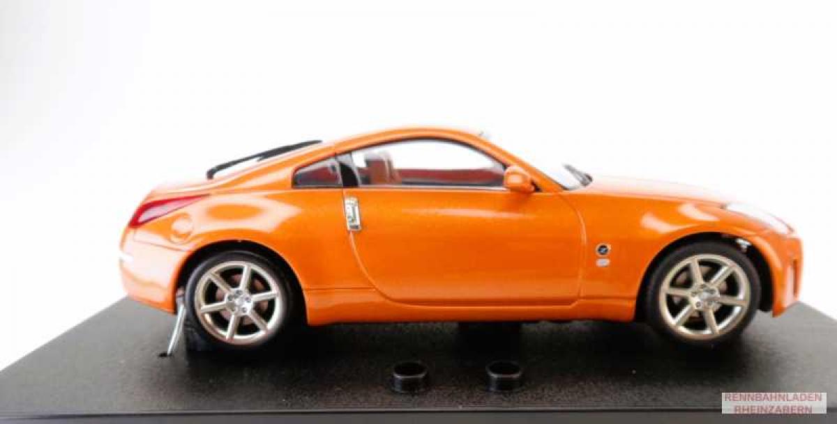 Nissan Fairlady Z sunset orange metallic AutoArt 1:32 13042