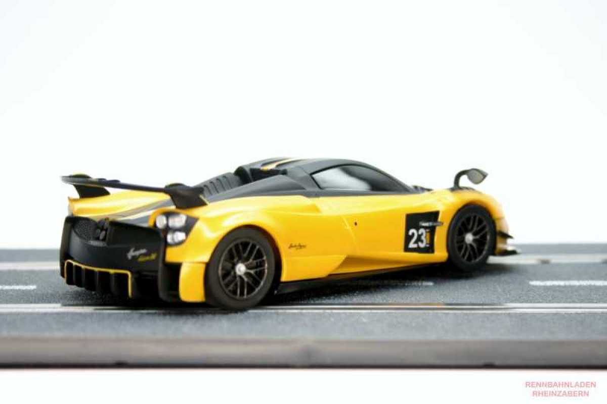 Pagani Huayra Roadster BC - Yellow