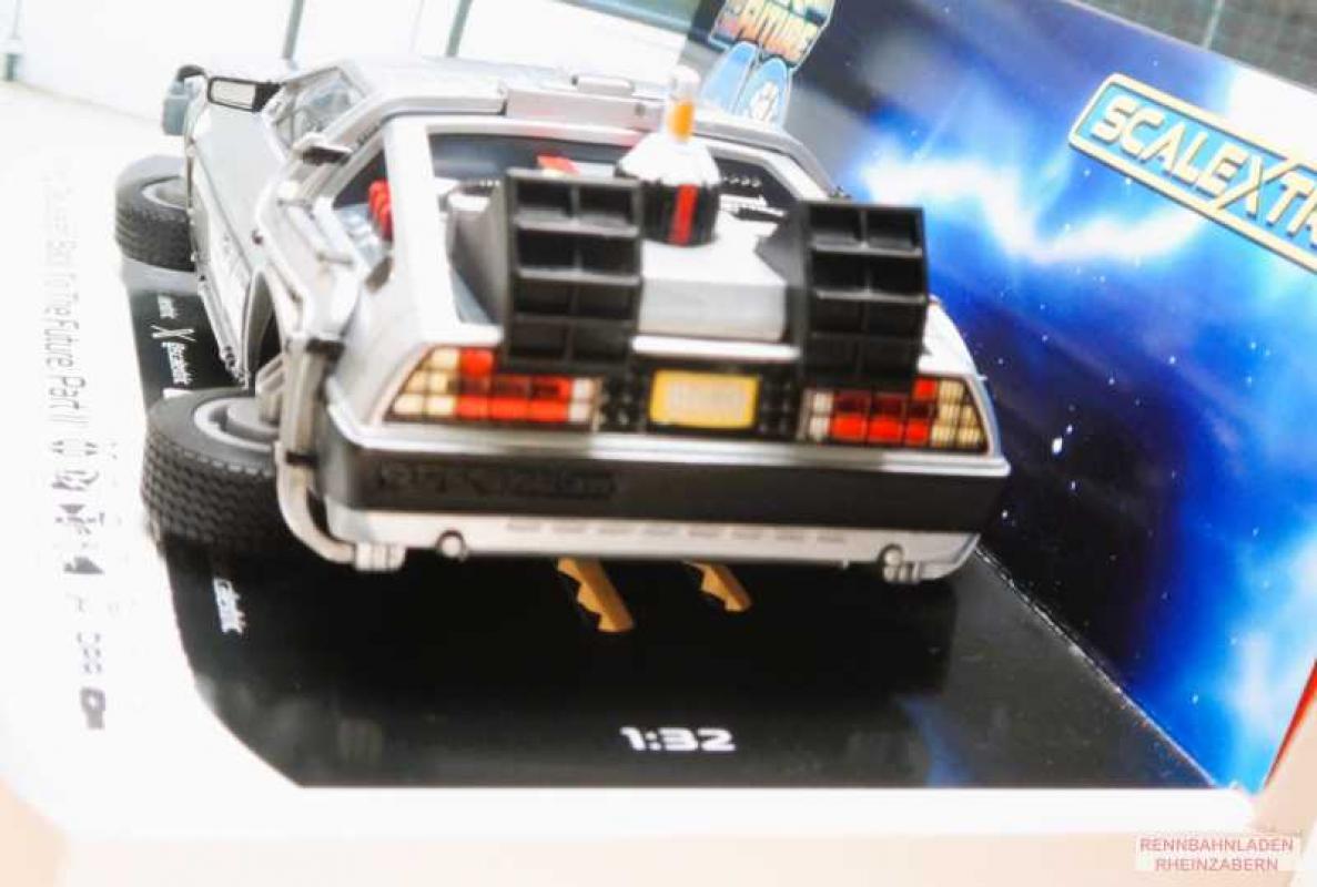 DeLorean Back to the Future Part 2' - Flying Time Machine C4541 Scalextric
