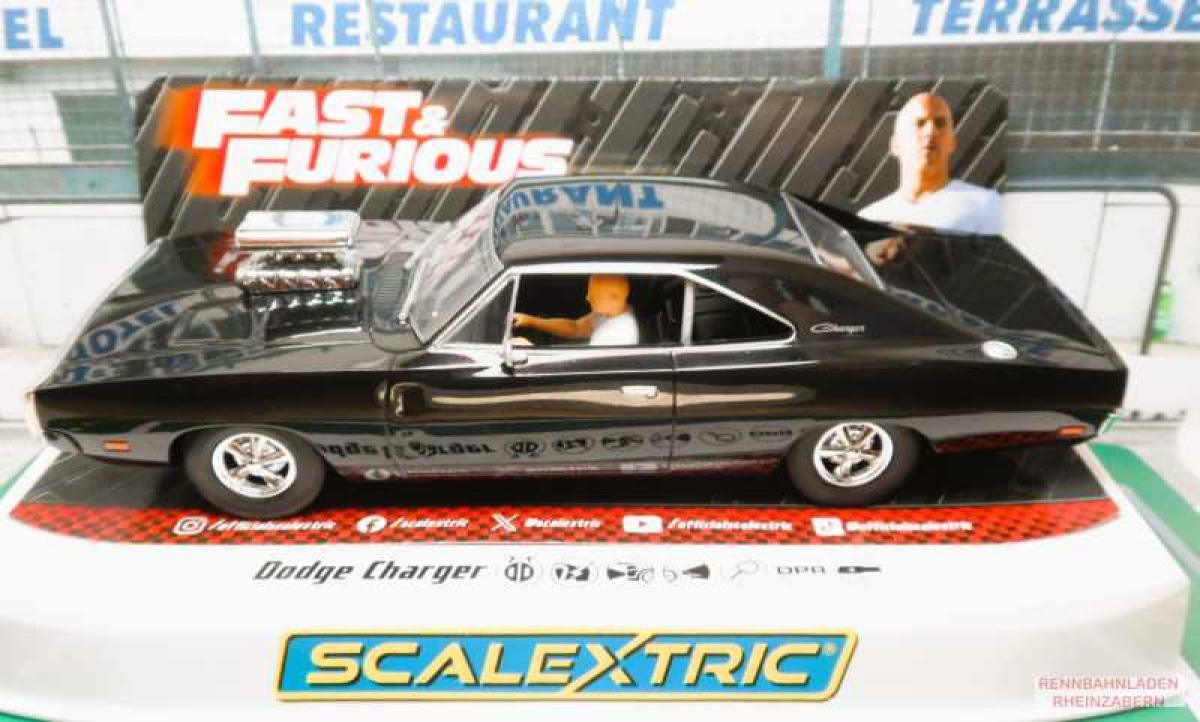 Dodge Charger R/T  Dom Toretto The Fast And The Furious Movie car 1:32 High Detail