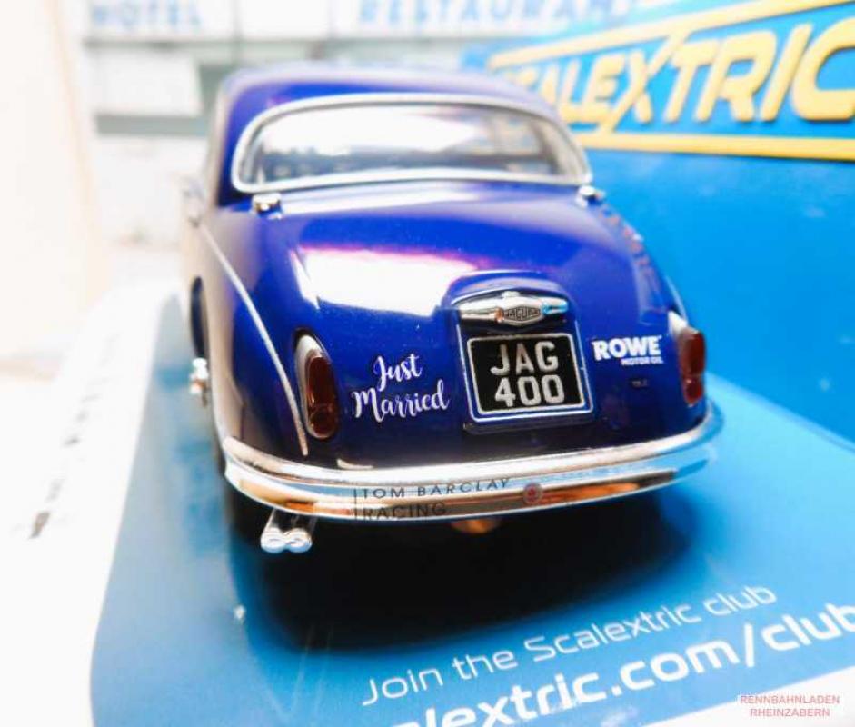 Jaguar MK2 - Grant Williams Racing Scalextric 1:32 C4596 High Detailed Body, Front / Rear Lighting, DPR (Scalextric Digital / Carrera Digital 132 vorbereitet), Magnatraction,  #1