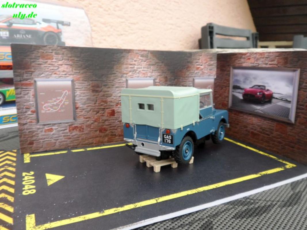 Land Rover Series 1 Royal Air Force Scalextric 1:32 C4661