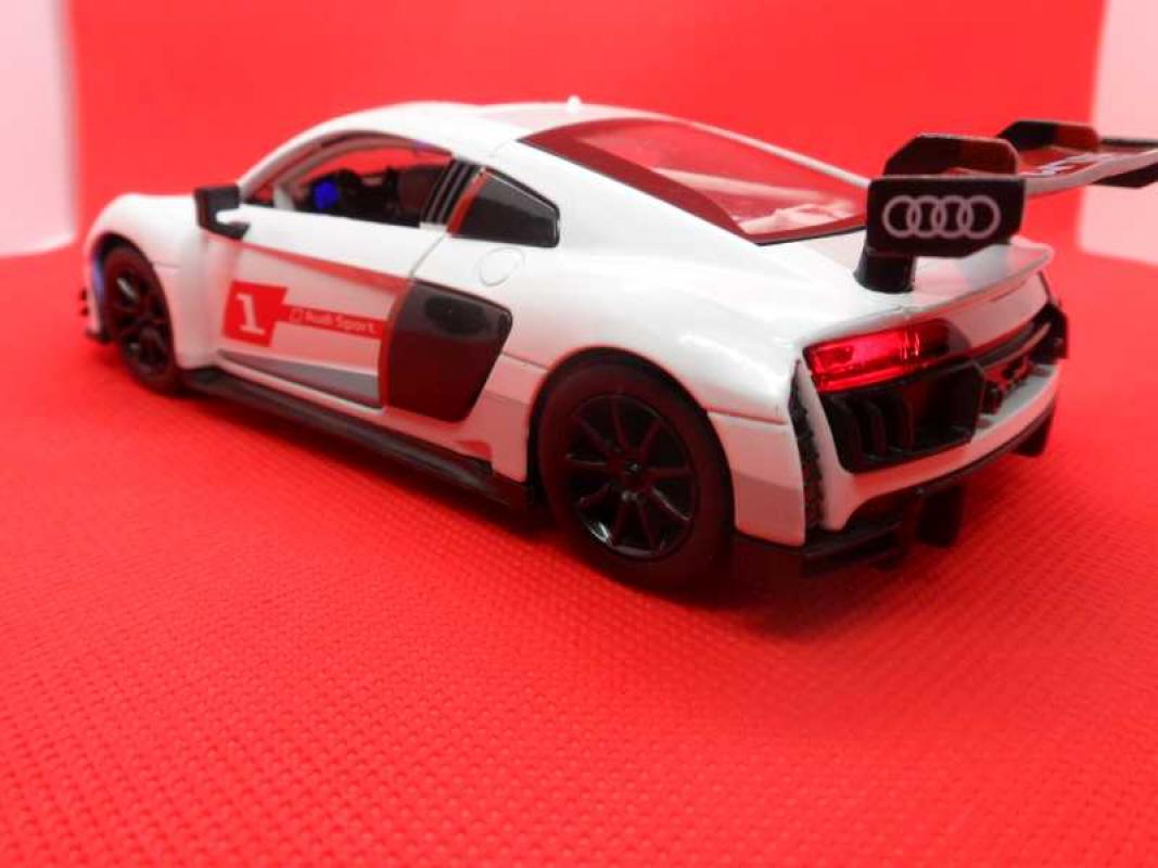 Audi R8 LMS Street Kings 1:32 Diecast Model