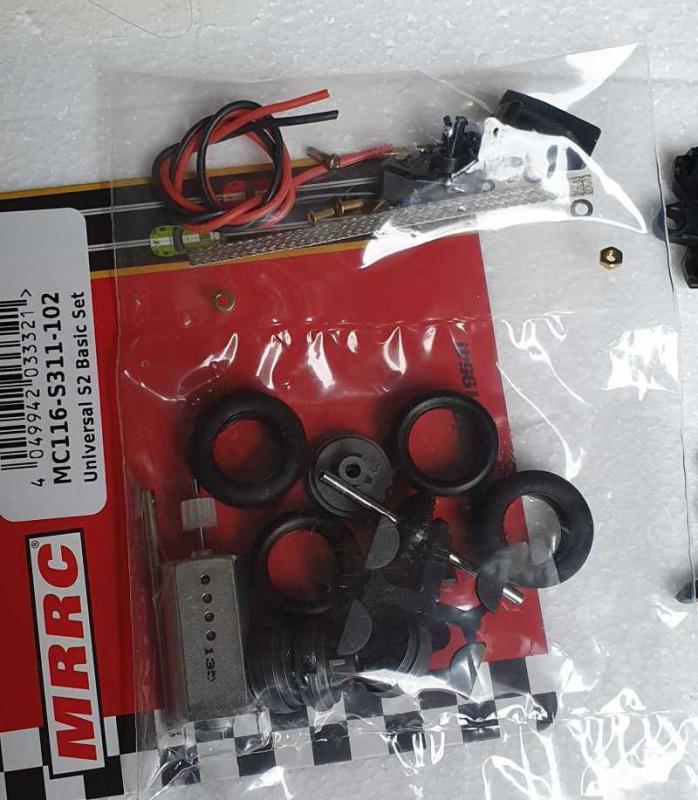 Slotcar Chassis Set 1:32 Bausatz MRRC Universal Fahrwerk S2 Basic Radstand 71-102mm Inliner Kunststoff komplett m.Motor 333/13k
