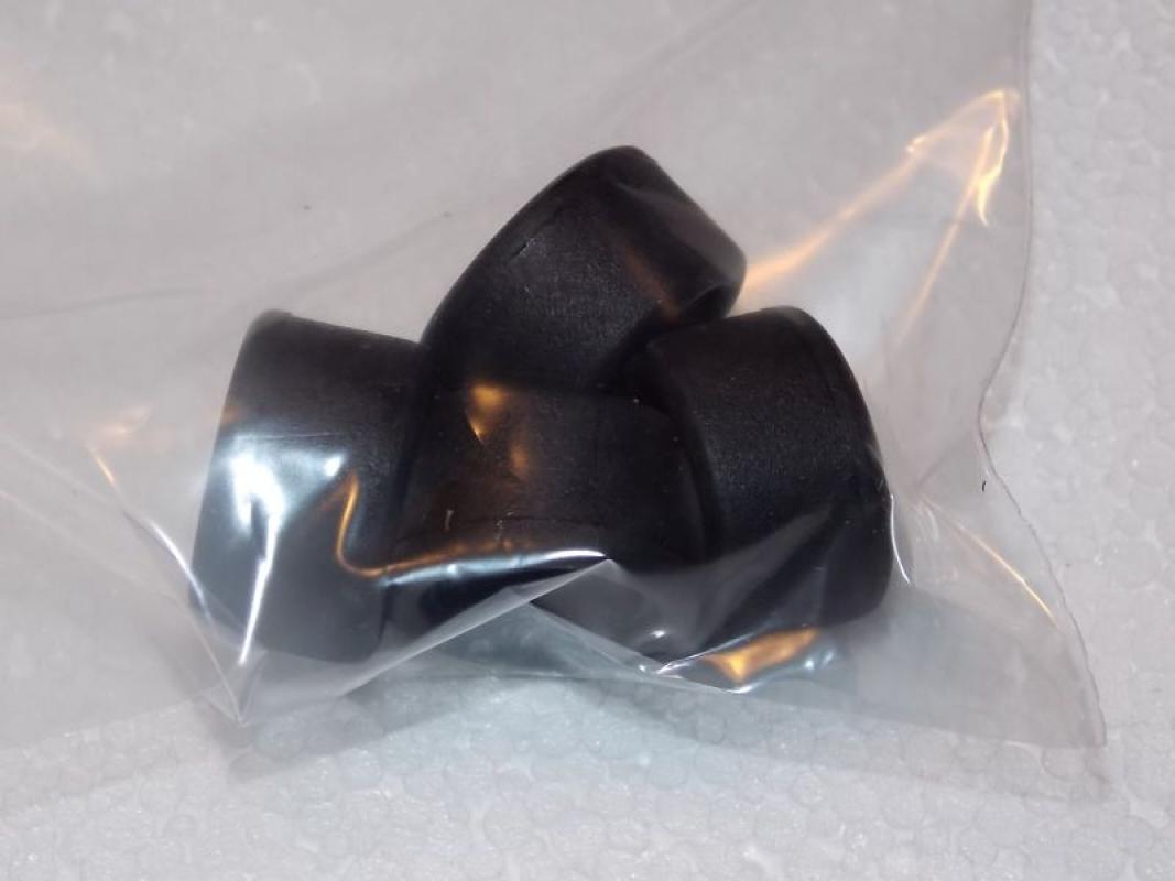 Reifen hinten Vollgummi soft für 1:32 REVOSLOT Slotcars F 333SP und GTSR