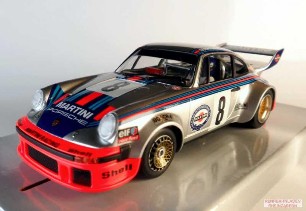 Porsche 934 Martini Design #8 mit großem Heckspoiler RS-0289 Revo Slot 1:32