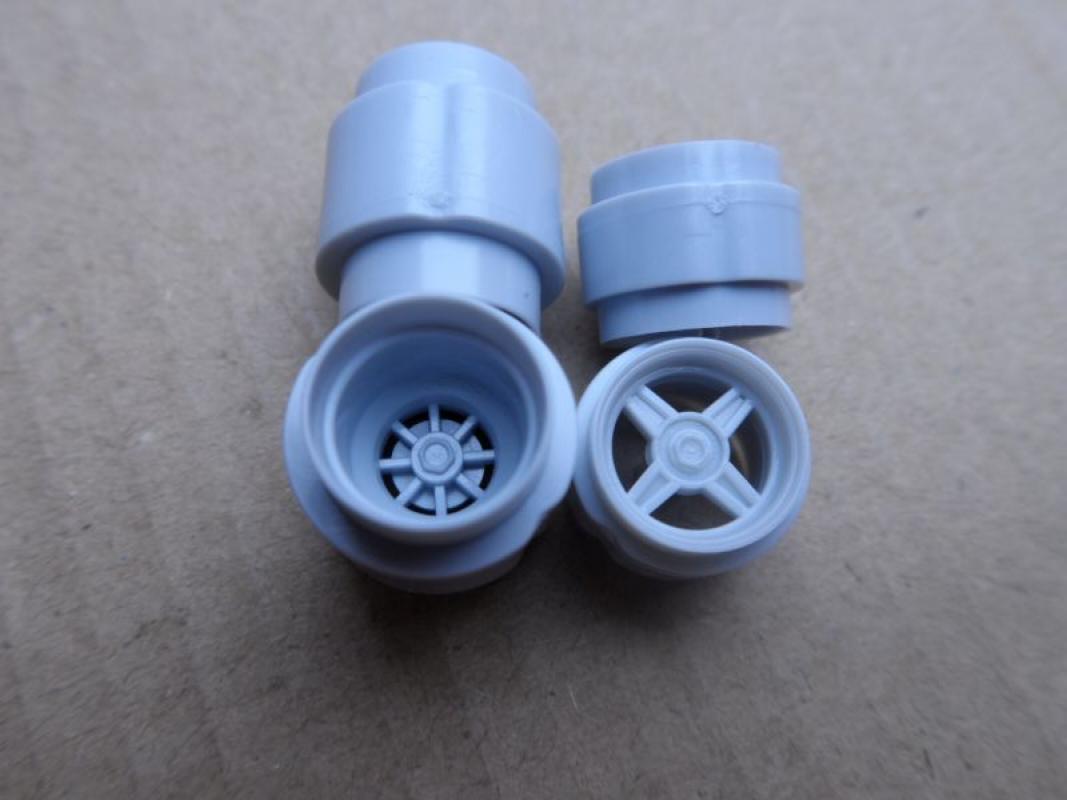 Felgensatz Formel 1 Kunstoff 1:32 grau