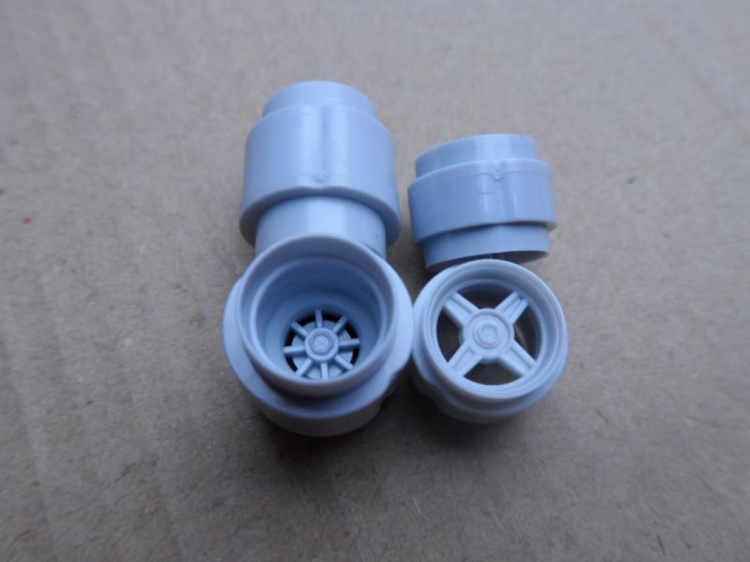 Felgensatz Formel 1 Kunstoff 1:32 Chromsilver