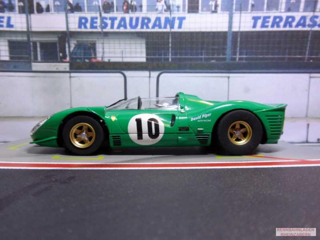 Ferrari 330 P4 #10 David Piper C4491 Scalextric 1:32