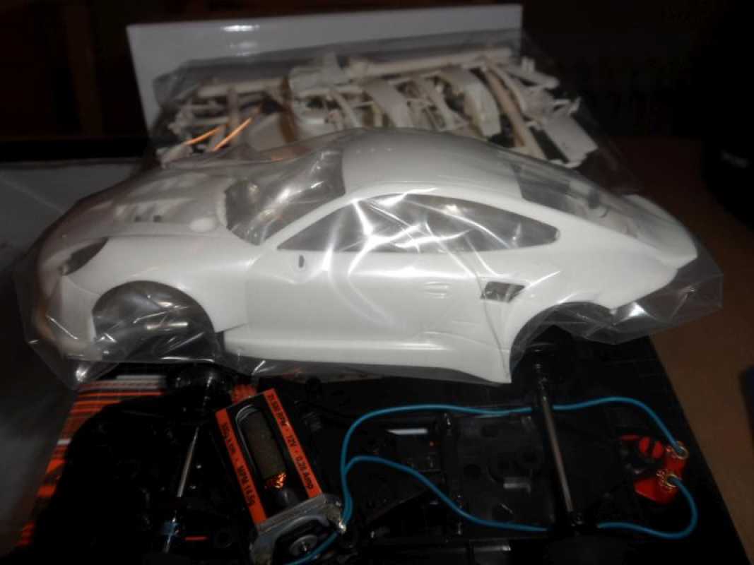 Porsche 911 RSR Scaleauto Whitekit 1/32 