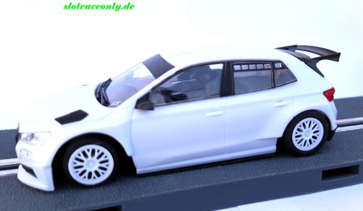 Skoda Fabia RS Rally2 in weiss SCX Modell exclucis mit Slot.it Fahrwerk/Motor/Achsen und Rägern SCX Classic 1:32