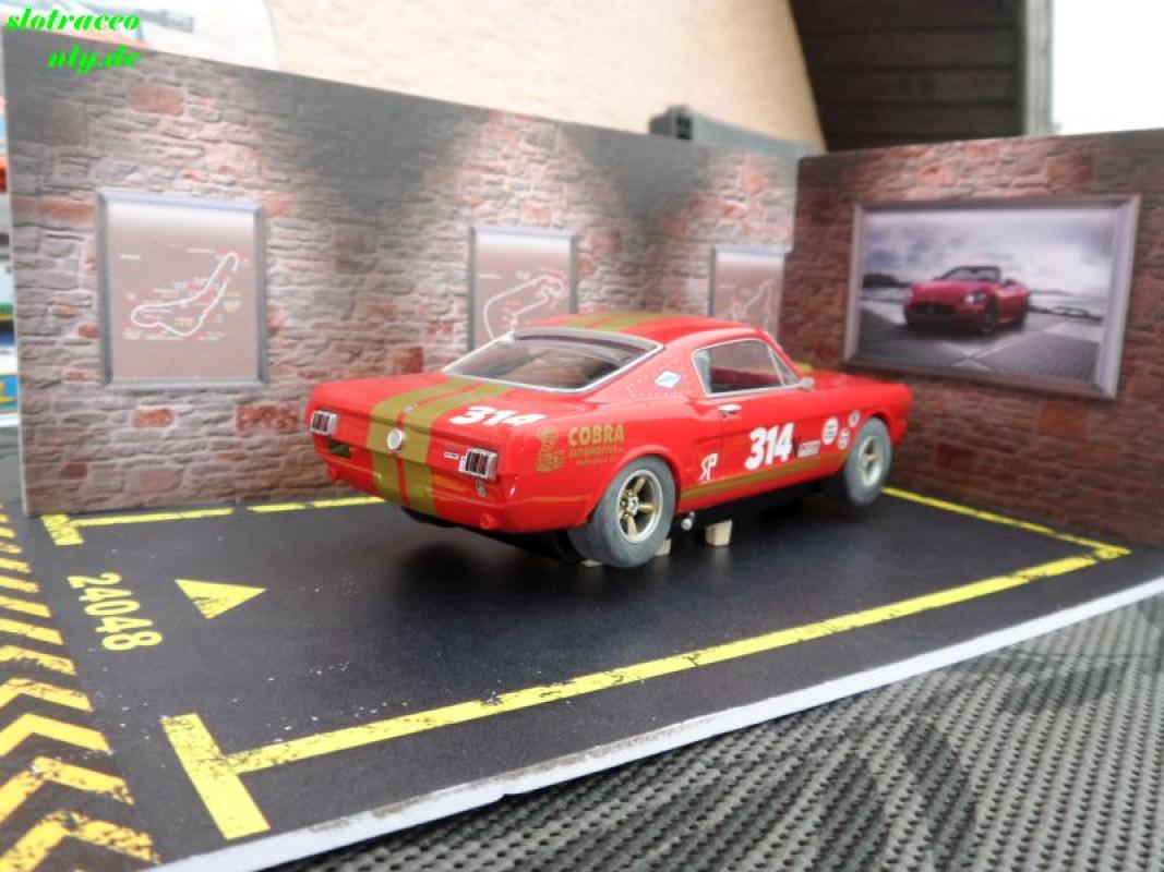 Shelby Mustang GT350H #314 Red & Gold Scalextric 1:32 C4658 