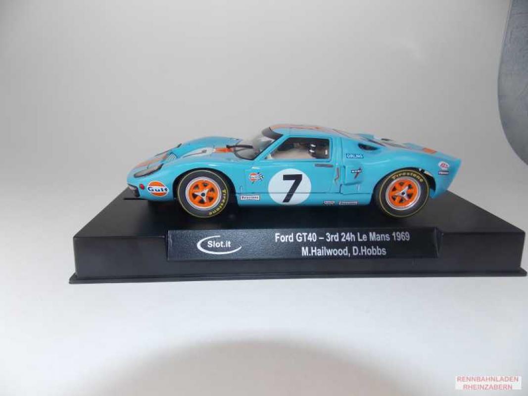 FORD GT40 Le Mans 1969 # 7   Mike Hailwood / David Hobbs Slot.it 1:32