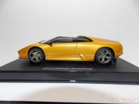 Lamborghini Murcielago Roadster Concept Car metallic orange AutoArt 1:32