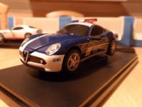 Alfa Romeo 8C Policecar im Maßstab 1:43