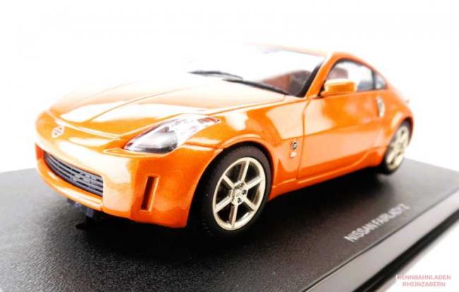 Nissan Fairlady Z sunset orange metallic AutoArt 1:32 13042