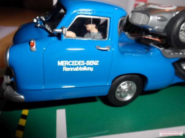 Mercedes Classic Truck "blaues Wunder" mit Mercedes W196 Premium Collection Avant Slot AVSSA2301