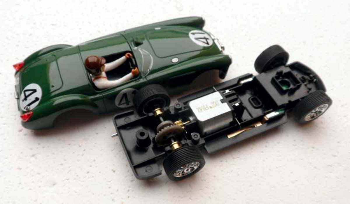 MG A 1955 "Le Mans" SCX 1:32 SCXU10318 Auslaufmodell Restbestand